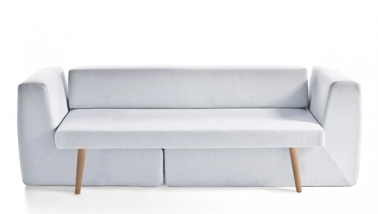 The Sofista in its simple white pattern
