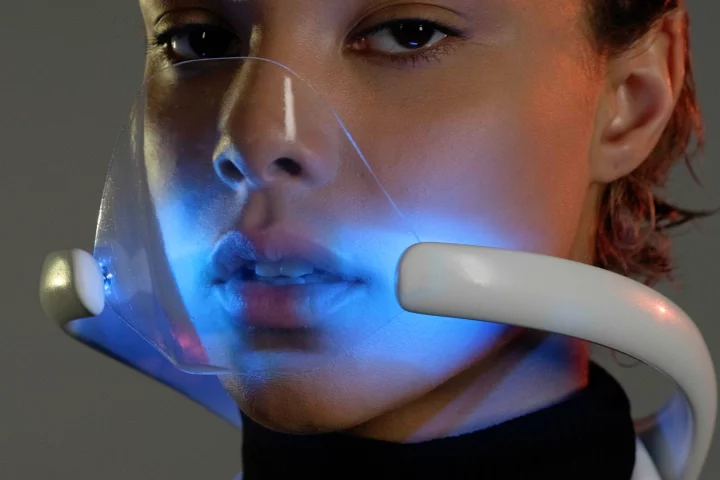 Air-Ring is a personal air purifying headest for people that don't mind looking like this