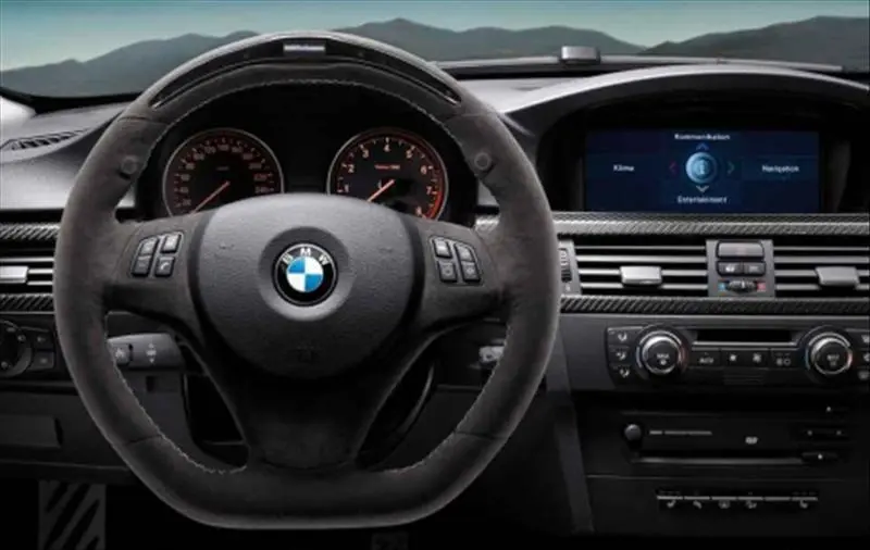 The BMW M Performance steering wheel