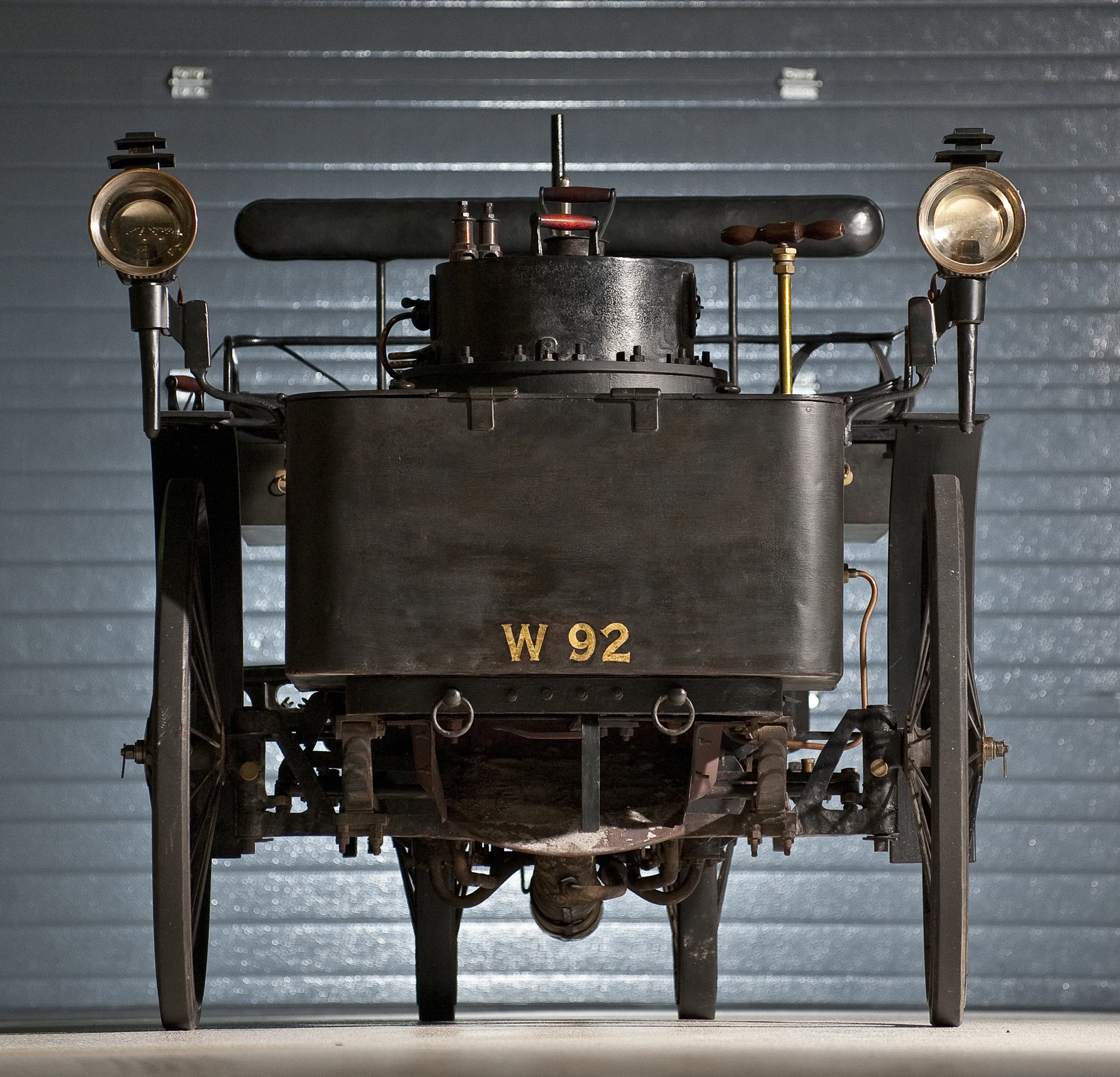 1884 De Dion Bouton et Trepardoux Dos-a-Dos Steam Runabout