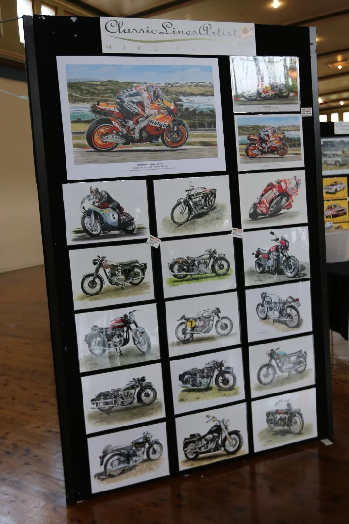 One of the many artists specializing in automotive illustration to display at Motorclassica was Mike Harbar.