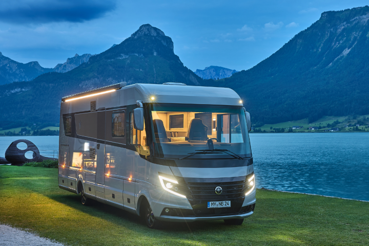 2023 Niesmann + Bischoff Flair