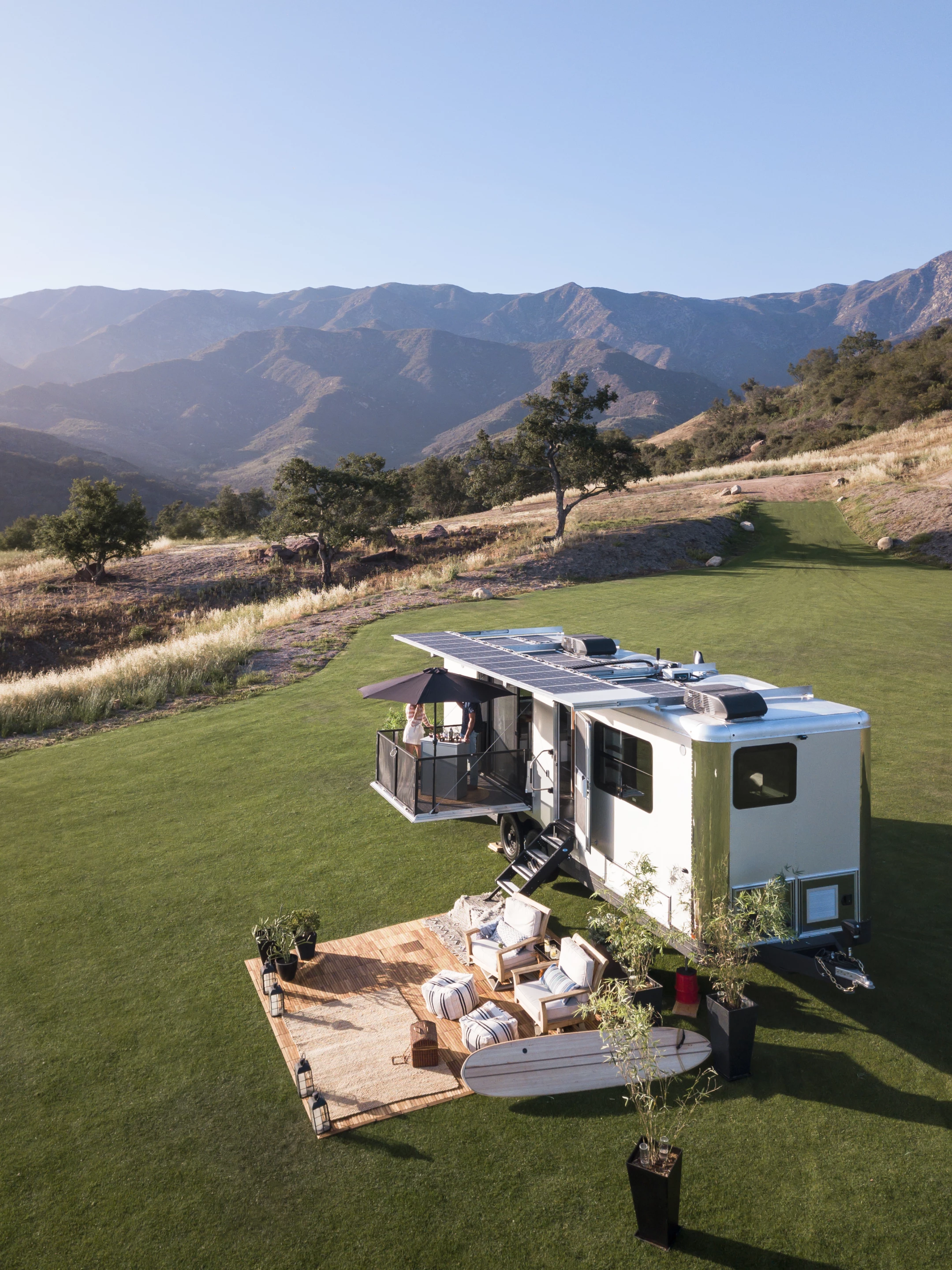 Californian outfit Living Vehicle has rolled out the latest version of its travel trailer