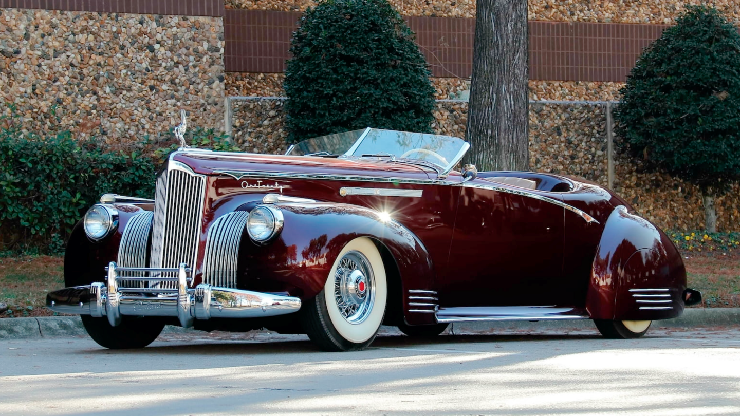 This 1941 Packard D'Agostino Custom 'Gable' failed to reach reserve, achieving a high bid of $350,000 at Mecum's 2022 Kissimmee sale on 15 January 2022