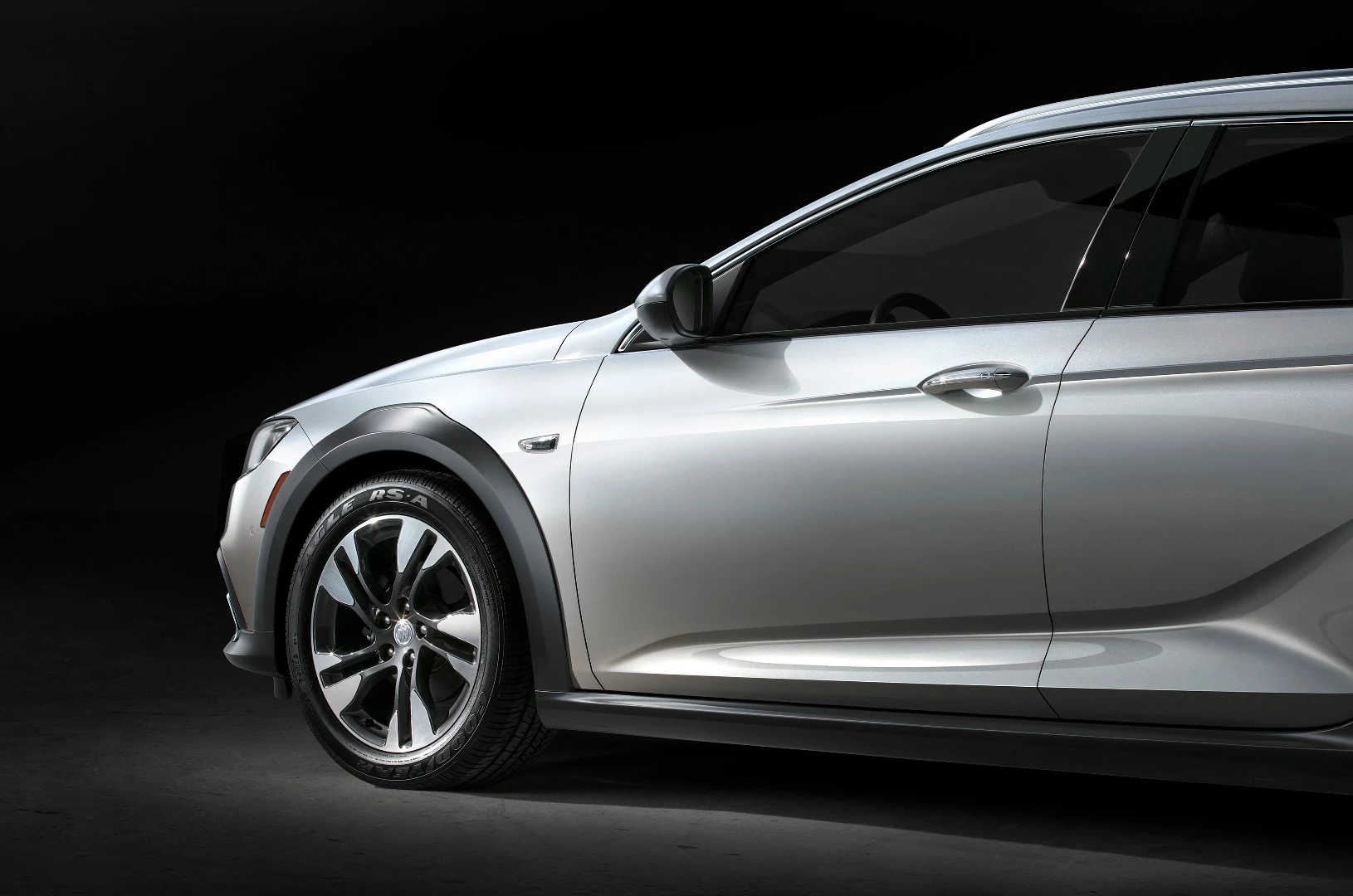Very few owners are likely to head off road in their TourX, but that doesn't mean they don't want to look the part