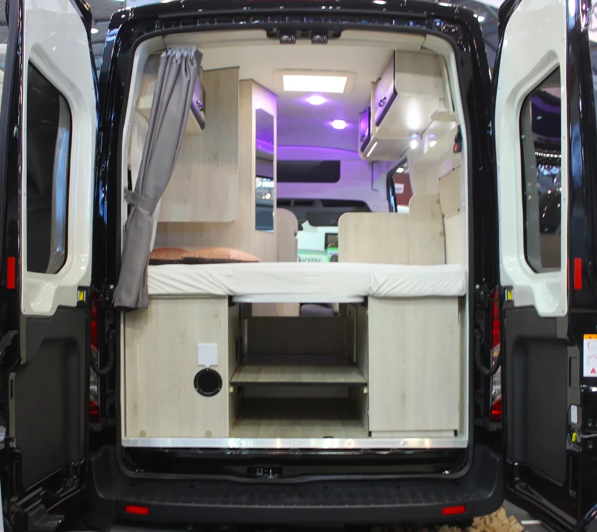 A look at the rear bed/load area of the Karmann Dexter 560 4x4