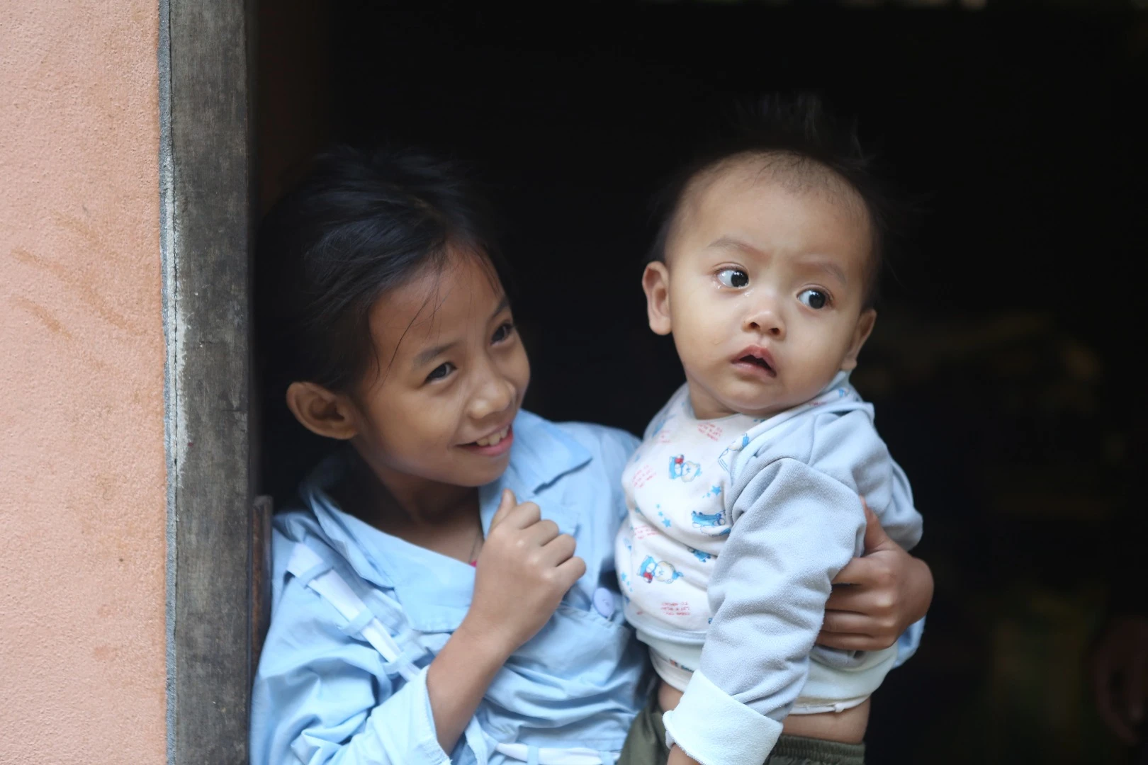 Babies are cared for primarily by mum, but everyone plays a substantial role.