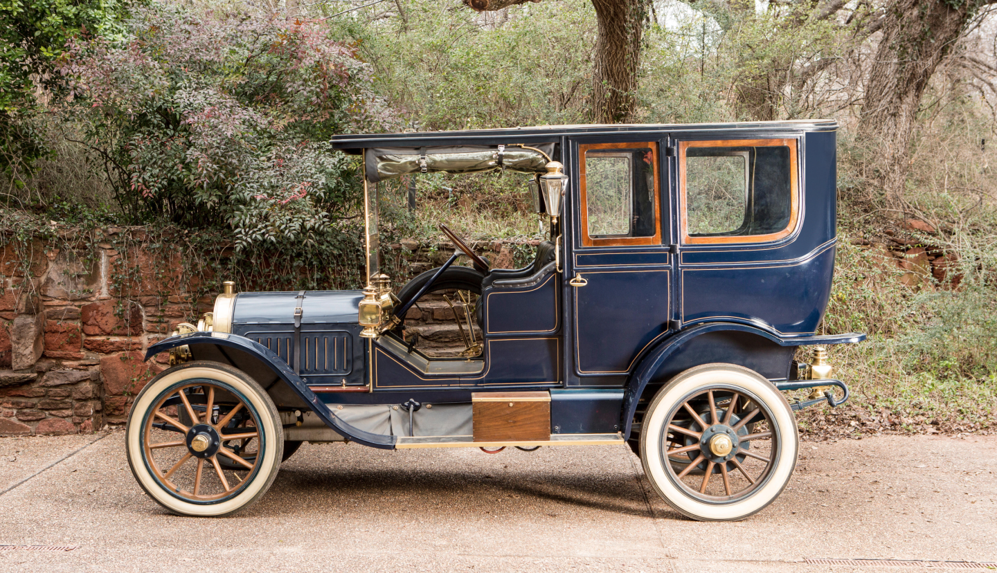 UNSOLD - $100,000 high bid | Estimate: $160,000 to $190,000 | 1910 Pope-Hartford Model T 40Hp Limousine | Auction House: Bonhams | Lot 262
