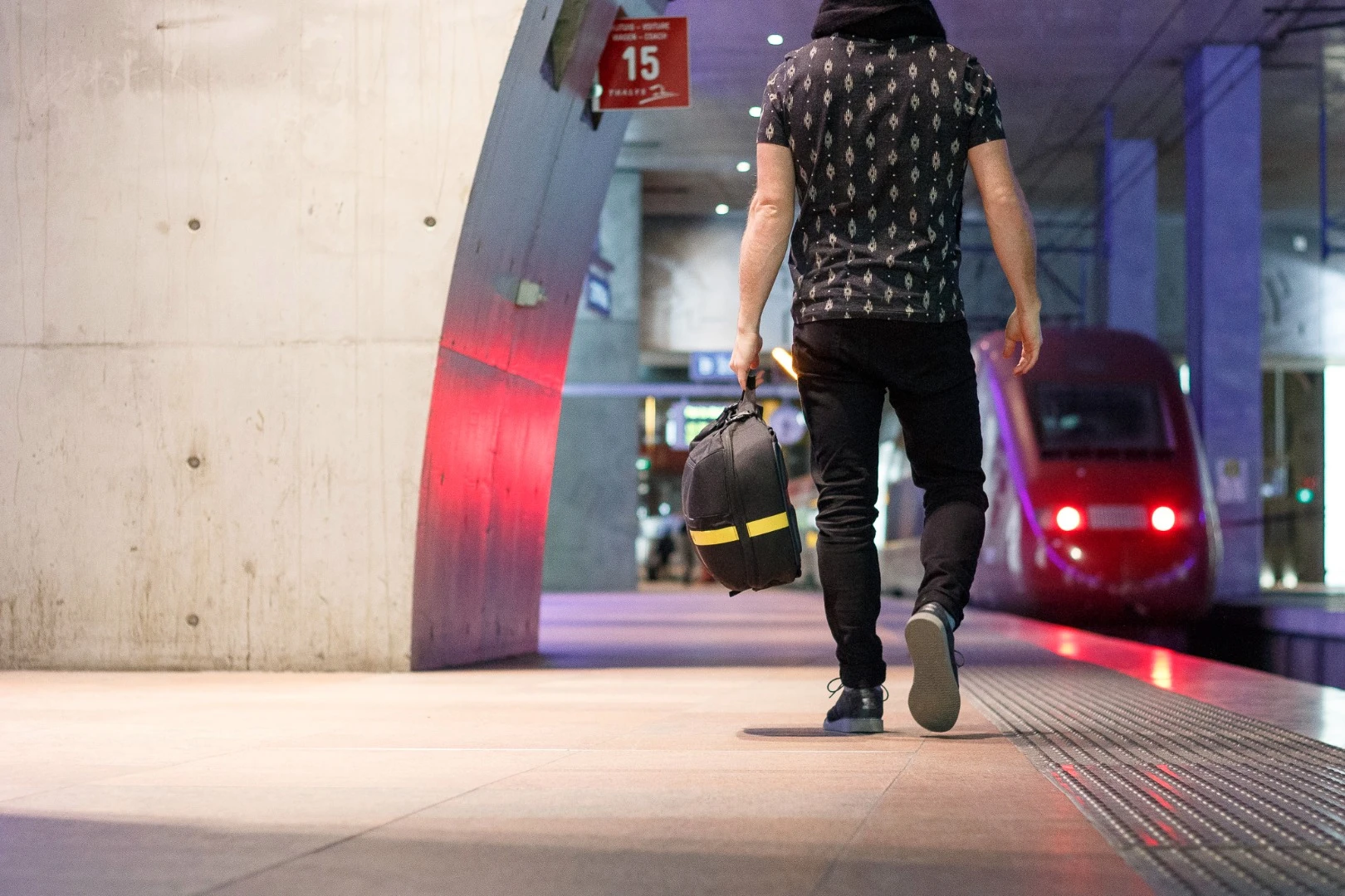 The Slicks bag can be carried by the handle