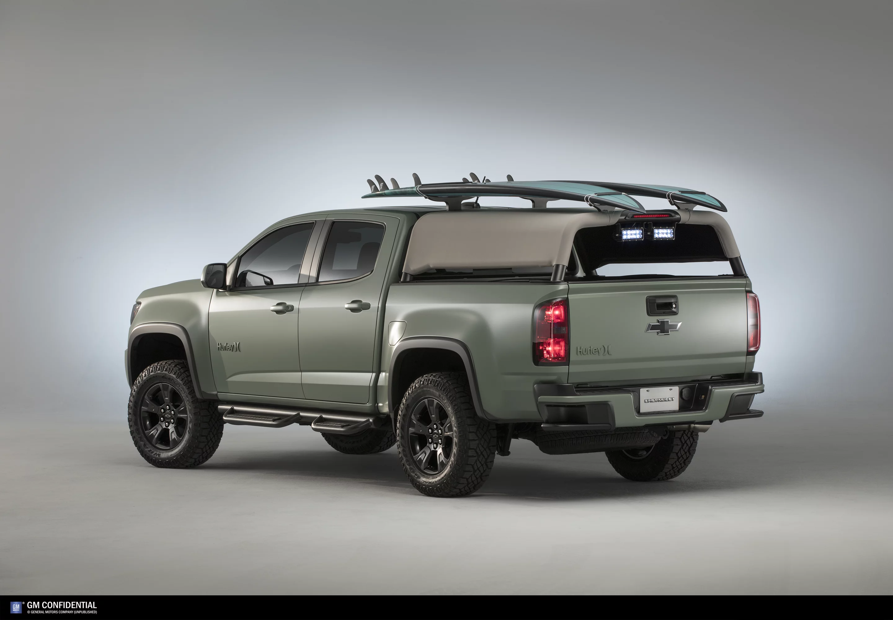 The Chevrolet Colorado Z71 Hurley Concept is fitted with a clever bed liner to organize surfing gear
