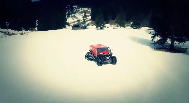 A set of burley rear tracks assist in snow navigation