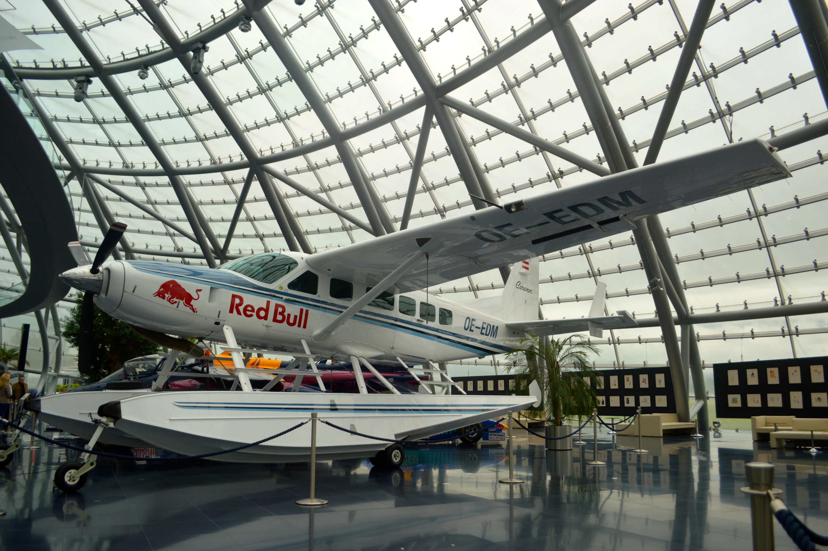 This Cessna CE 208 Amphibian Caravan was stationed in Florida before making the trip across the Atlantic, a wild ride for the single-engine plane (Photo: C.C. Weiss/Gizmag)