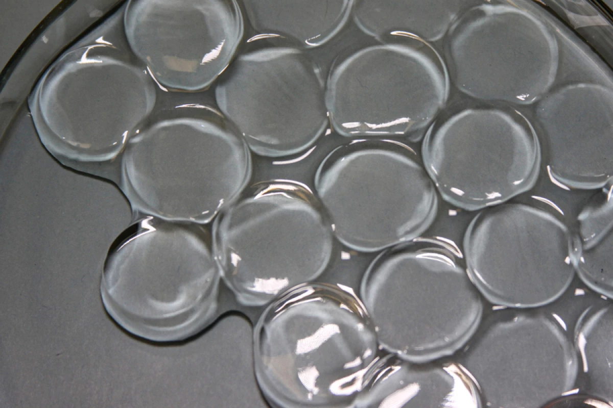 Researchers have created a superabsorbent hydrogel that pulls moisture from the air, even in desert conditions