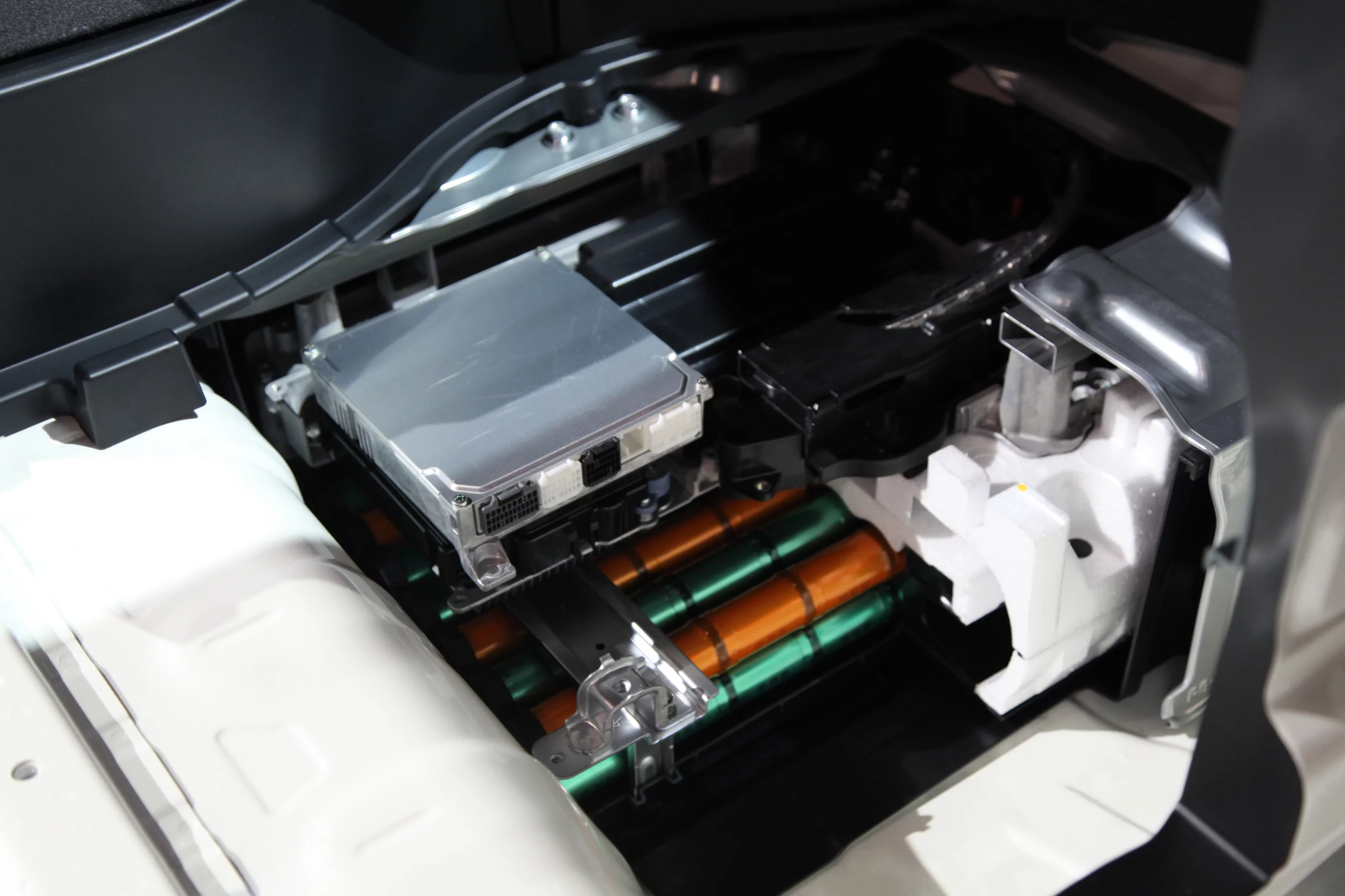 Hondaâ€™s CR-Z 2010 hybrid