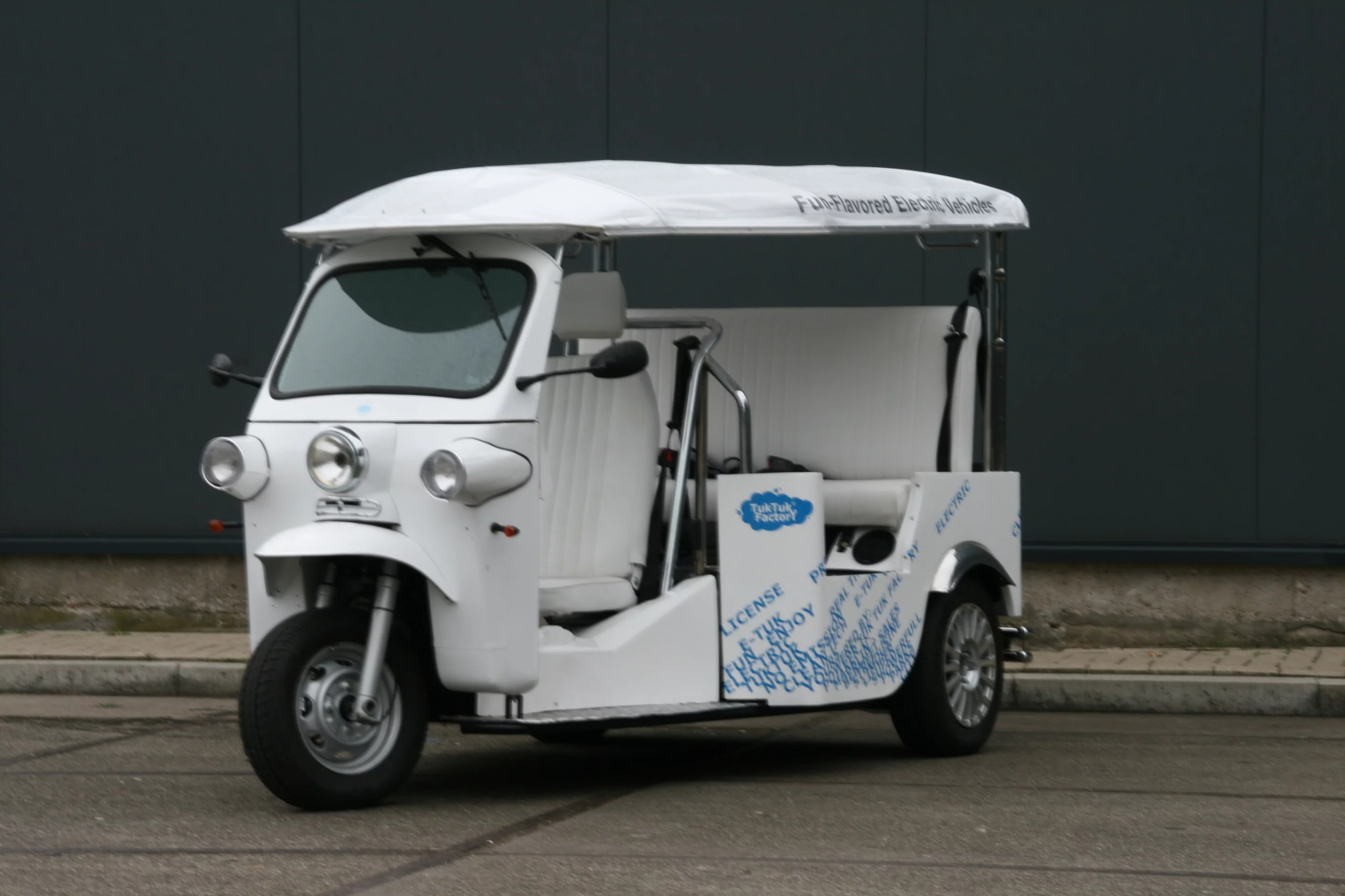 The 3-seater electric tuk tuk