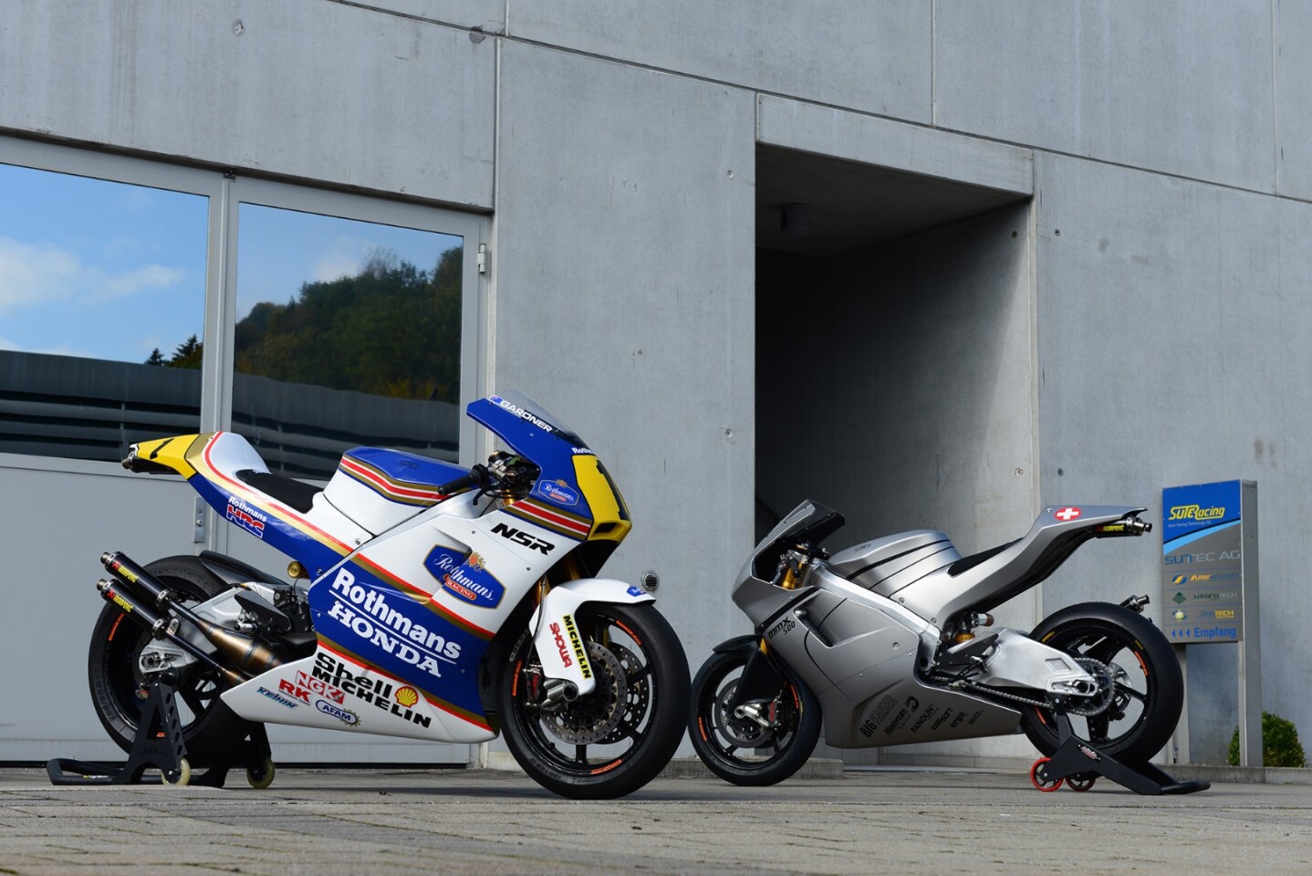 The Suter MMX 500 in Wayne Gardner's Rothmans Honda livery is simply stunning