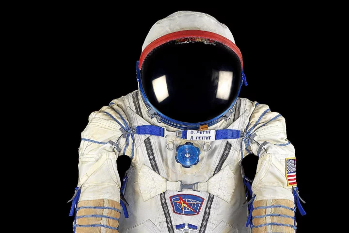 This "Sokol KV-2" ("Falcon" in Russian) pressure suit is one of the items up for bid at Bonhams' Space History auction