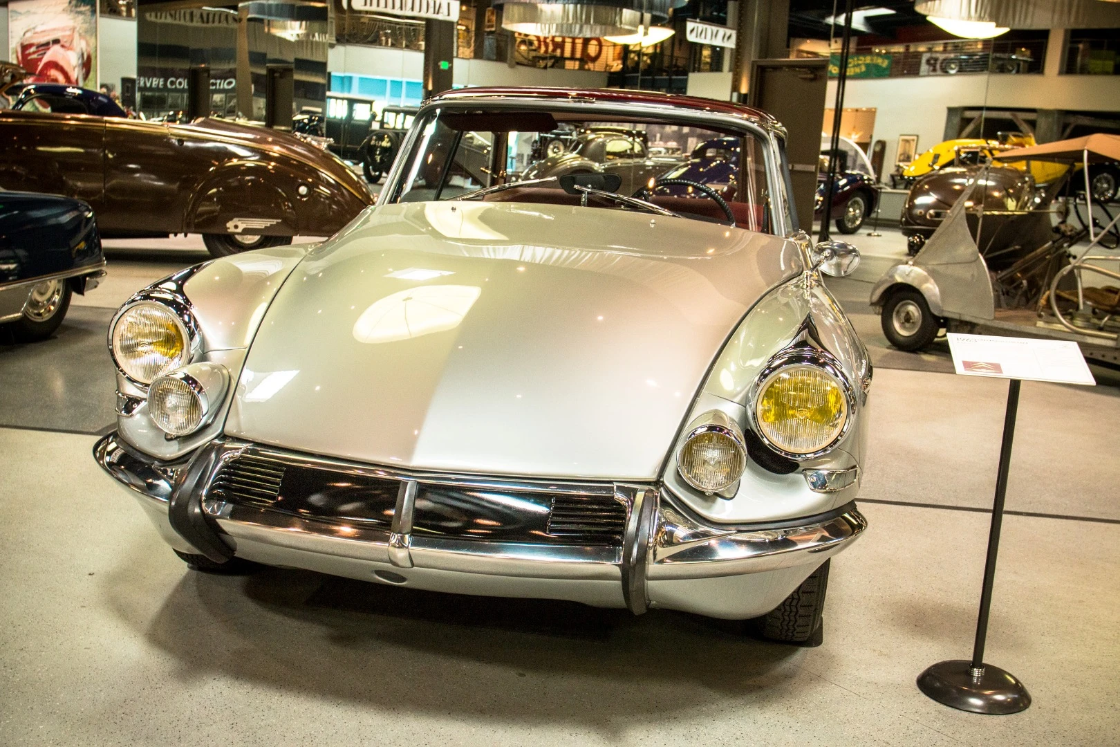 1963 Citroen DS19 Concorde: features innovative turning headlights.