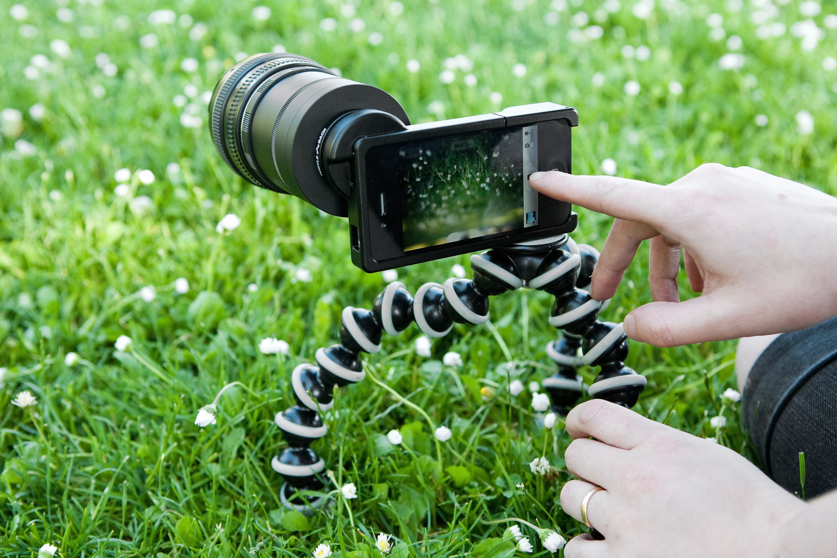 The iPhone SLR Mount (Photo: Photojojo)