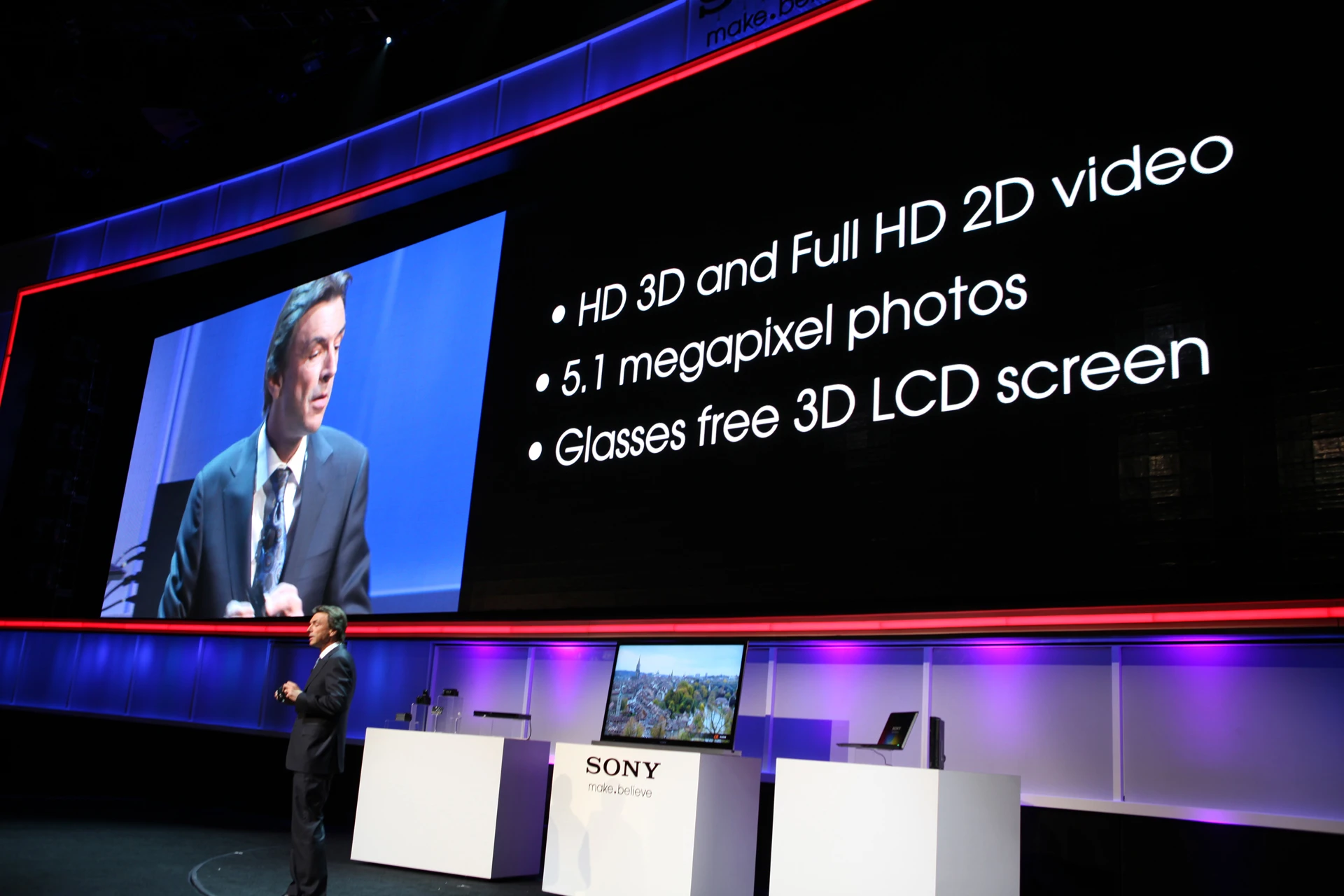 Sony Bloggie 3D announced at CES 2011