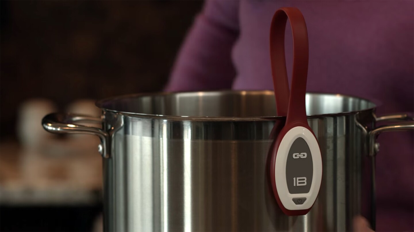 The sensor attaches to pots and pans magnetically, and is accurate to within 1 °F (0.5 °C)