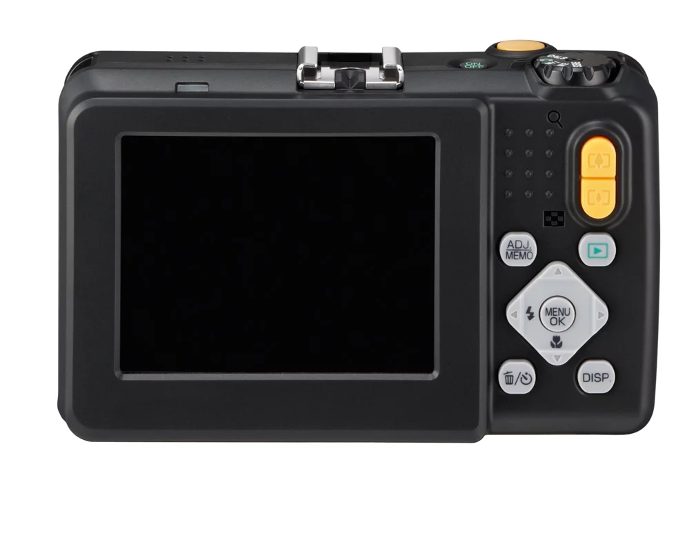 The G700SE has a 3-inch, 920,000 dot LCD display and is capable of 720p movie recording