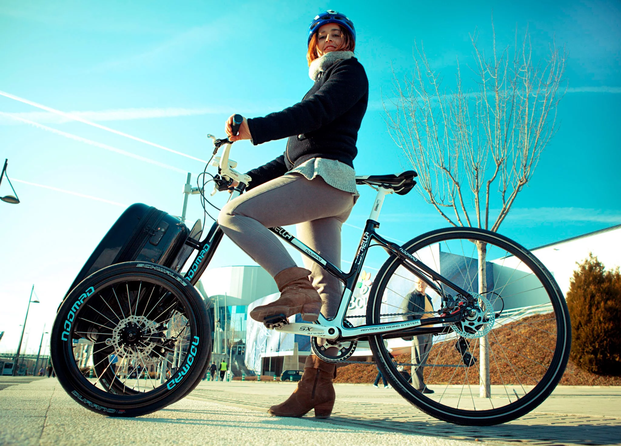 The Noomad rolls on 18- or 20-inch wheels