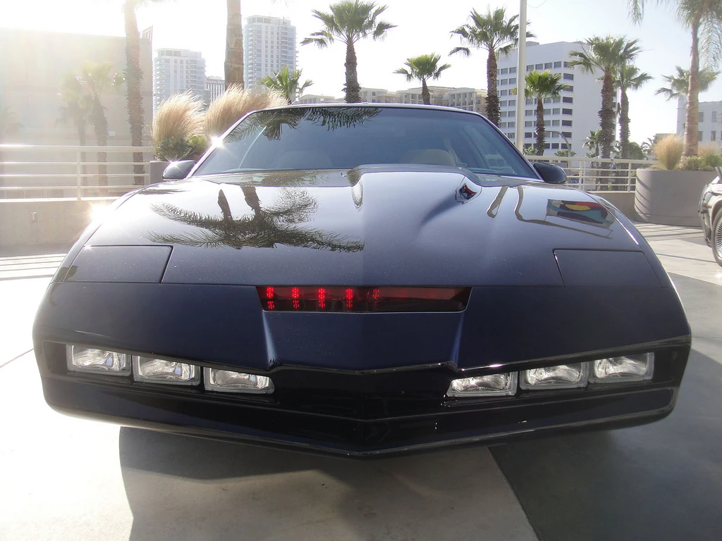 Cars and lasers, together again (Photo: pop culture geek)
