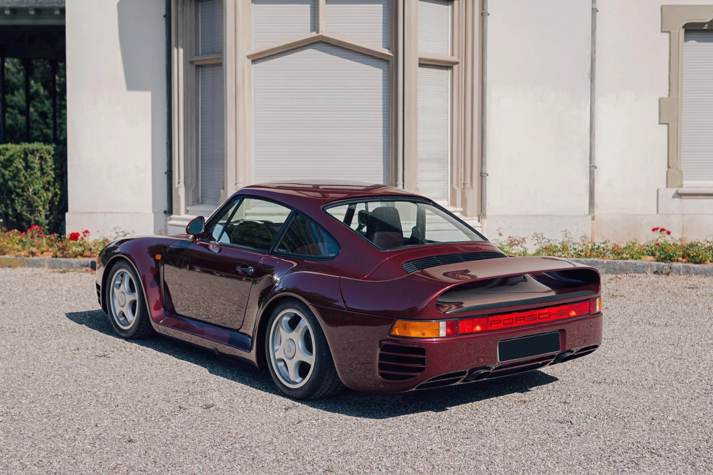 This 1988 Porsche 959 Komfort sold for CHF 1,973,750 ($2,117,439) at RM Sotheby's on 17 September 2021, setting a new price record for the model.