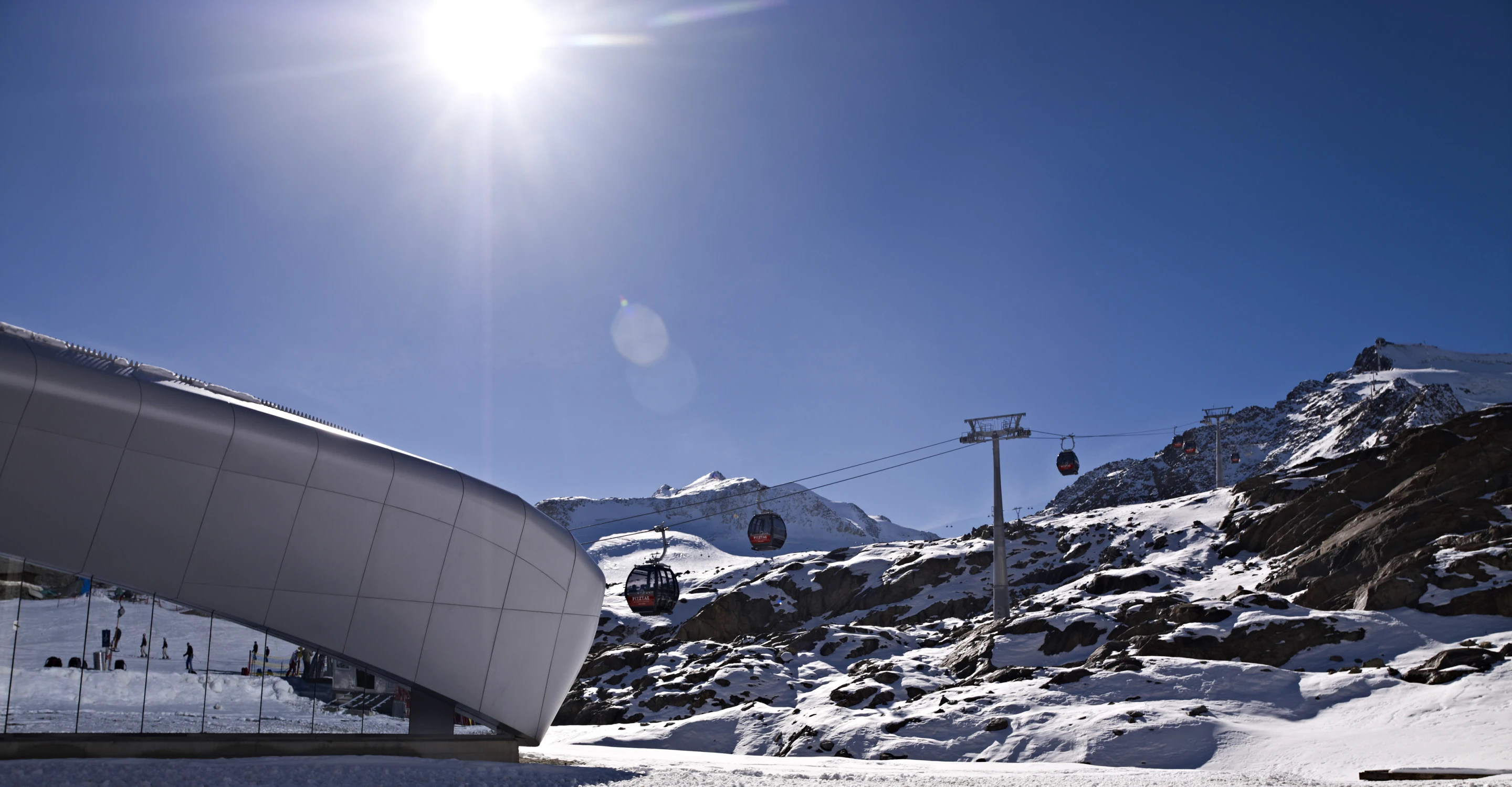 Austria’s highest cable car and visitor center was unveiled late last year, located at the very top of the Pitzal Glacier (Image: Pitztaler Gletscherbahn)