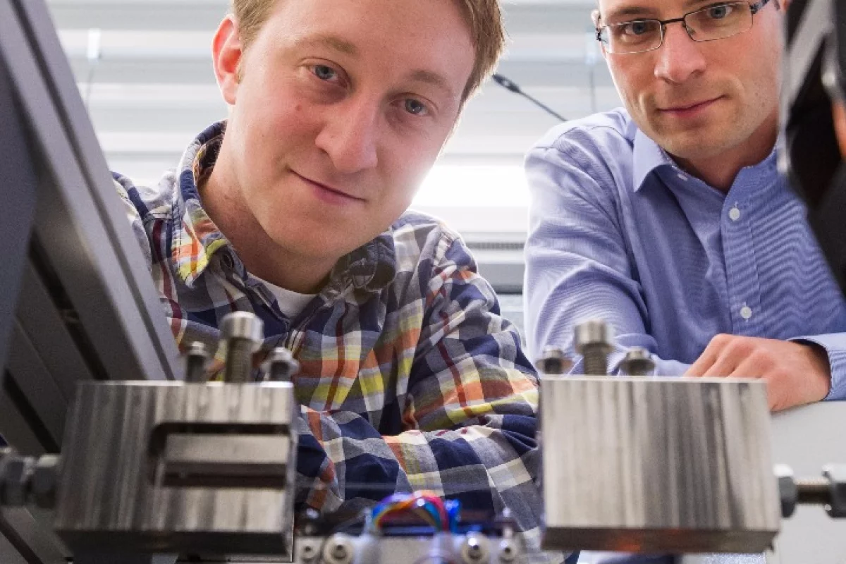 Engineers Marvin Schmidt and Johannes Ullrich Own with their prototype cooler