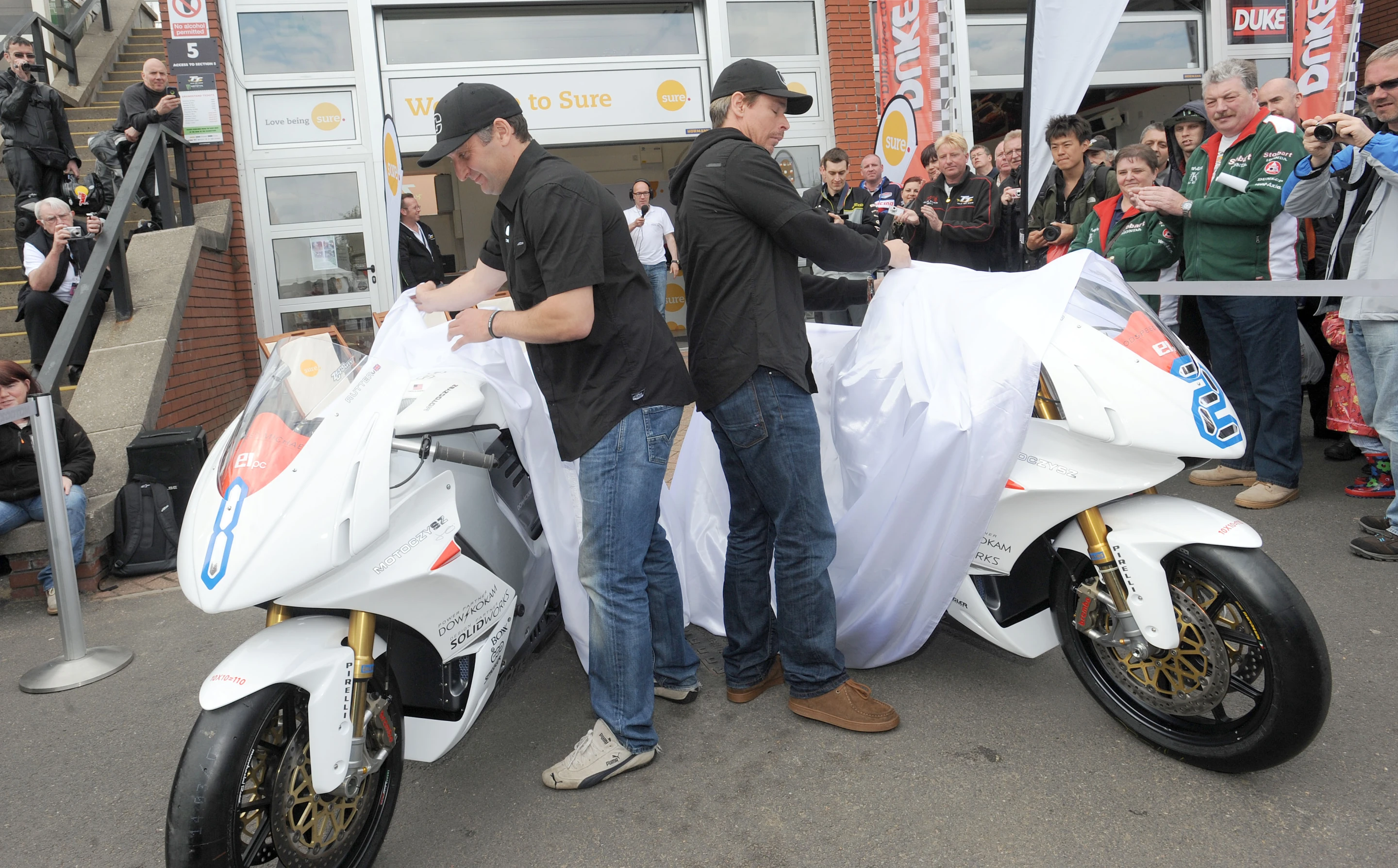 Unveiling the 2013 Motoczysz