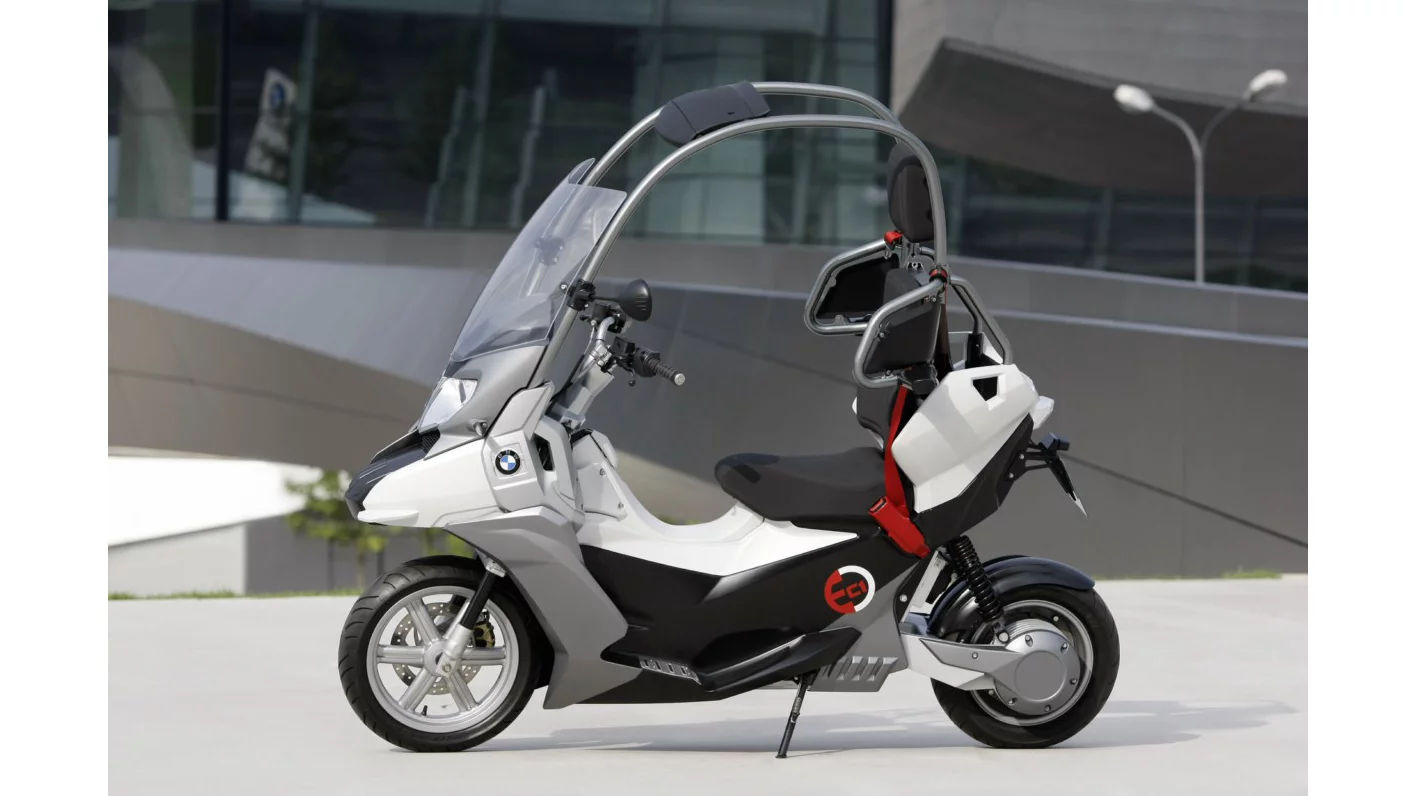 The BMW C1-E concept scooter is part eSUM safety project