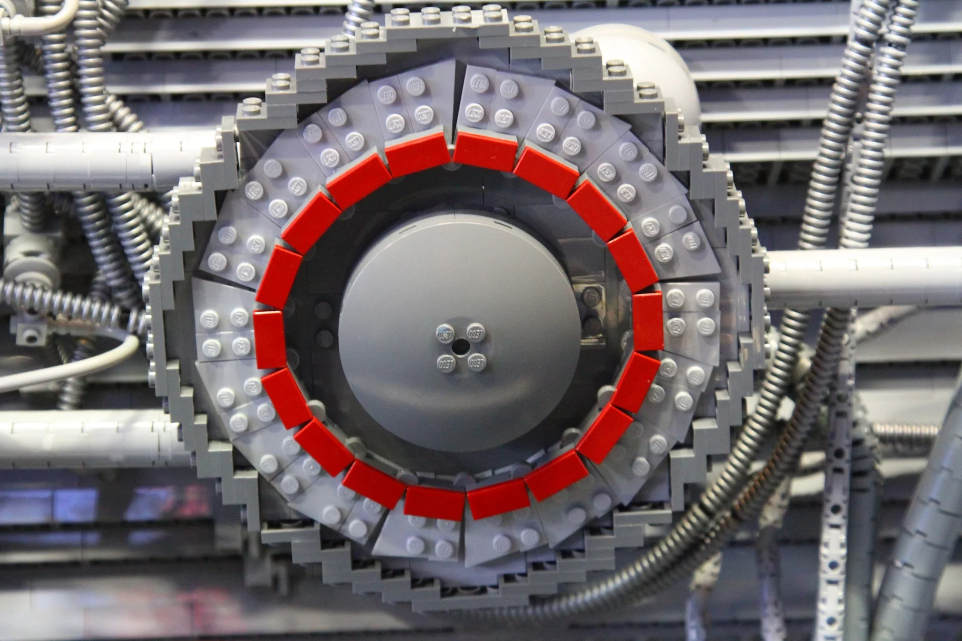 The LEGO engine is a half-size replica (complete with moving parts) of the Rolls-Royce Trent 1000 turbofan jet engine (Photo: Gizmag)