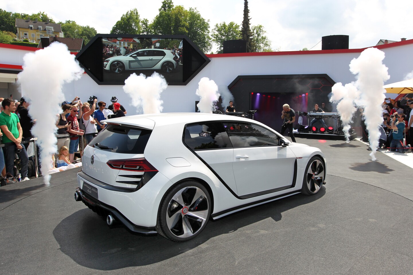 The Design Vision GTI was unveiled this week as part of the Worthersee Design Festival in Reifnitz, Austria