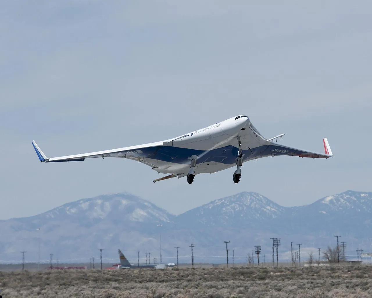 The technology could allow antennas to fit seamlessly into the skins of aircraft and other vehicles