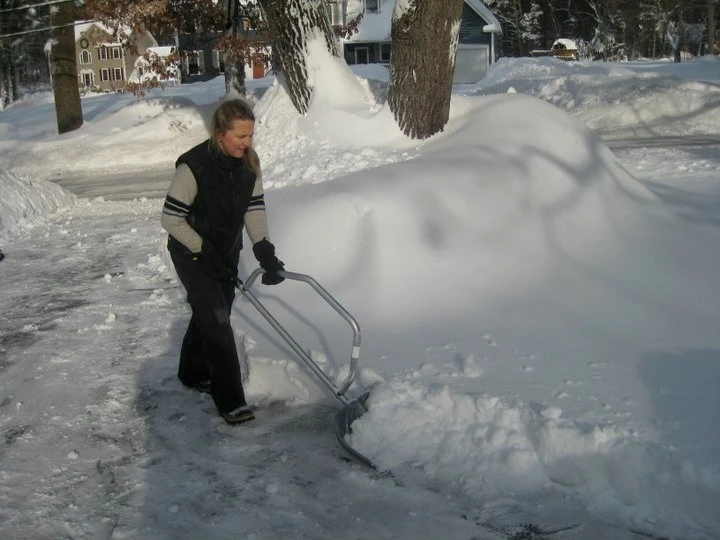The SnowBow's bow-shaped handle reportedly allows users to shovel snow with little or no bending