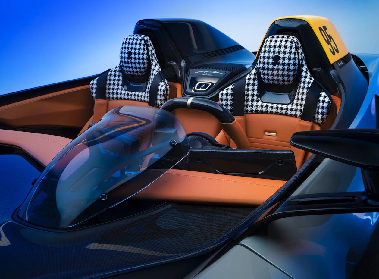 The adjustable aero screens help redirect window for comfortable roof/windshield-free driving