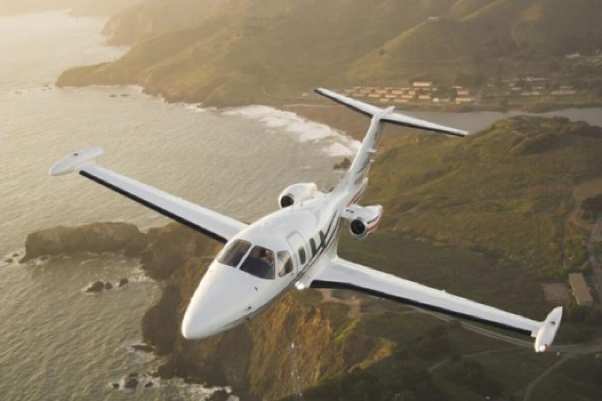 Eclipse 500 lightweight jet sets new speed record using less fuel