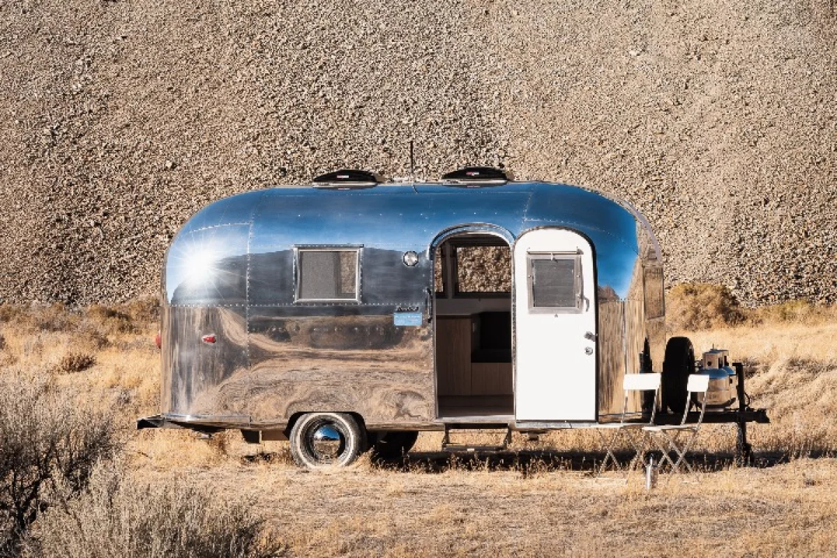 You may have a cool office but it probably isn't as cool as the Kugelschiff, which is based on an Airstream Bambi II, a rare one-year-only model produced in 1964