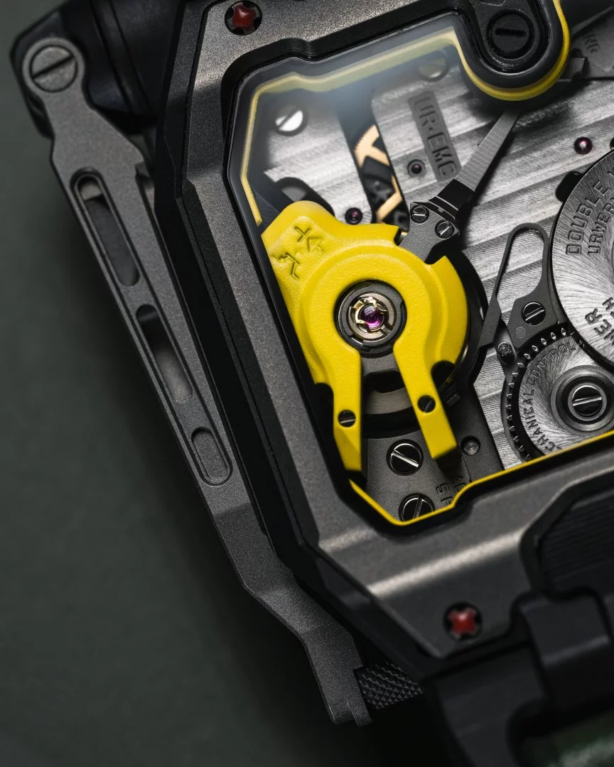 The micro-generator marked in yellow