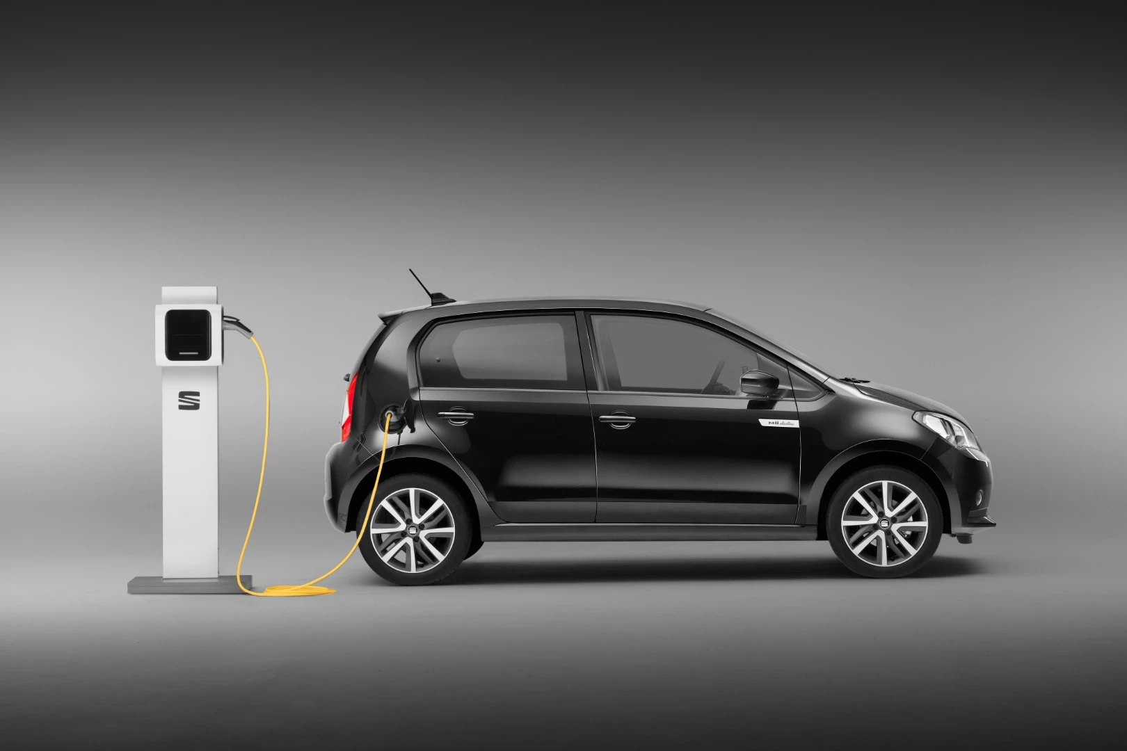 The Mii electric will roll for 260 km per charge, and supports quick charging
