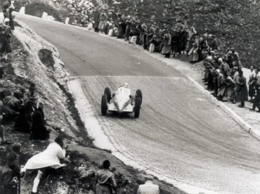 Hans Stuck takes the 1937 German Hillclimb Championship at Schauinsland, 1937 in the Auto Union Type C 16-cylinder racing car