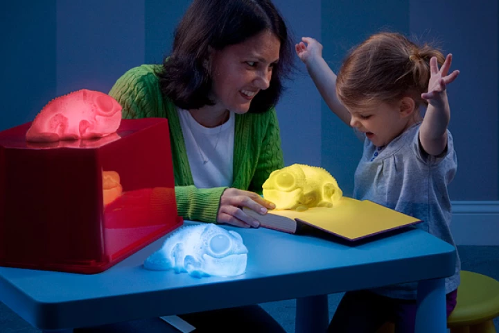 Huey the Color Copying Chameleon Lamp identifies any color that it's placed on, then glows in that color (All images courtesy ThinkGeek)