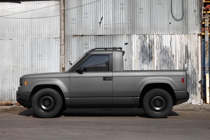 The basic Slate truck is a two-door with a standard-sized short bed on a wheelbase measuring about 102 inches