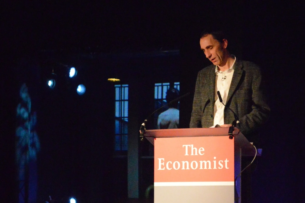 Will Self at Technology Frontiers 2013 (Photo: Gizmag)