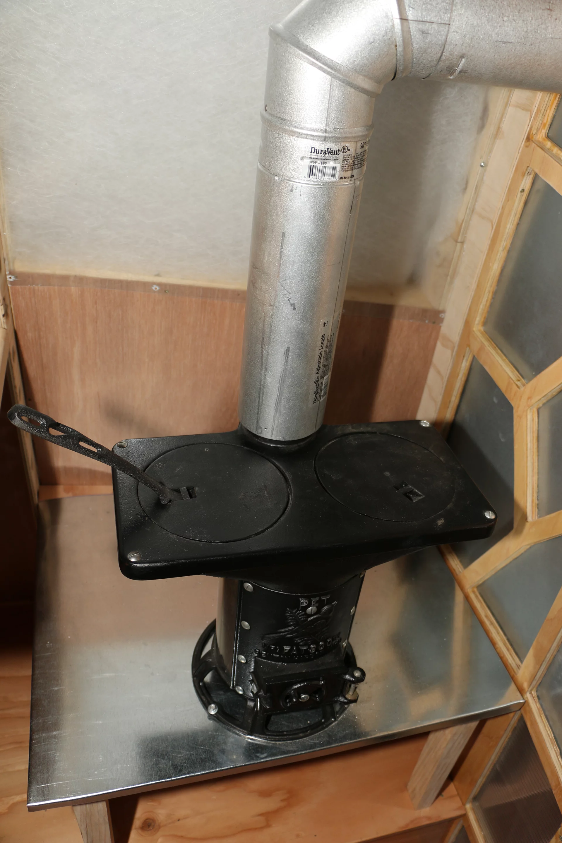 A small Fastco wood-burning stove is also on board and should be ample for heating and making simple meals