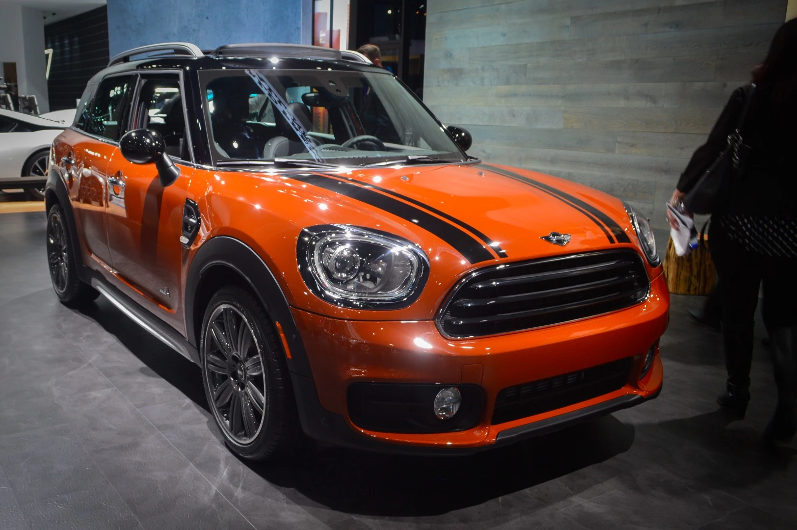 Mini shows new Countryman at the 2016 LA Auto Show