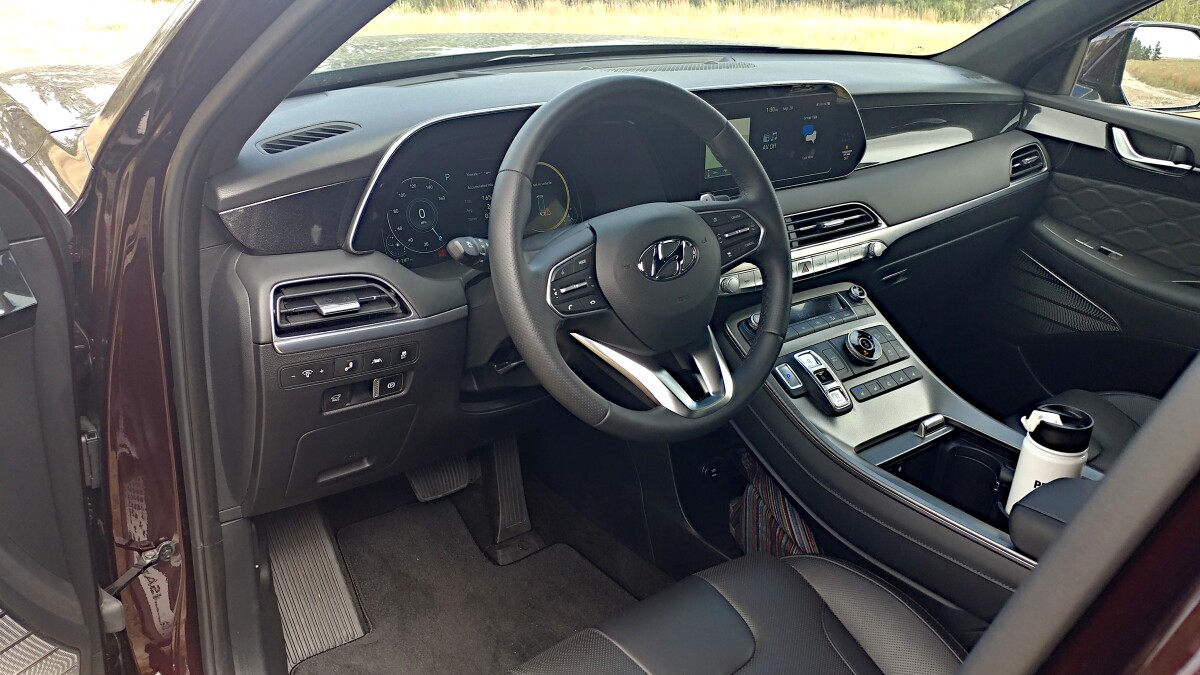 Getting into and out of the Hyundai Palisade is easy thanks to high door height, low sills, and a good step-in height