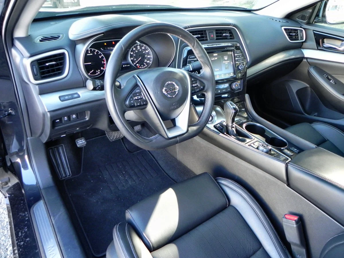 A very upscale design backed by quality materials and driver-centric ergonomics is immediately apparent inside the new Maxima